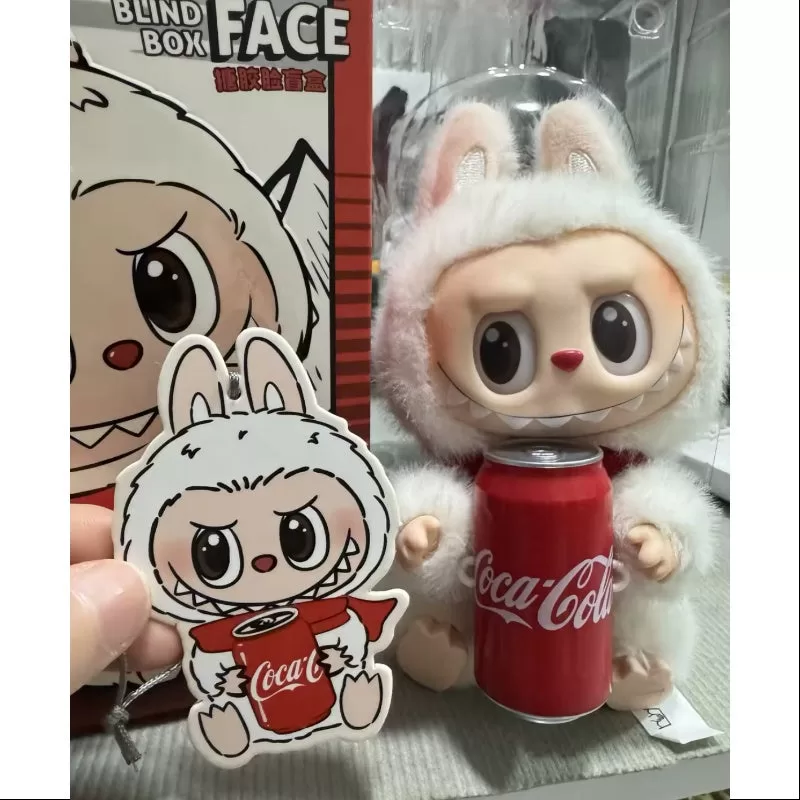 Colgante de cara de vinilo de la serie Coca Cola de Labubu The Monsters Happy Factor Colgante de cara de vinilo de la serie Coca Cola de Labubu The Monsters Happy Factor