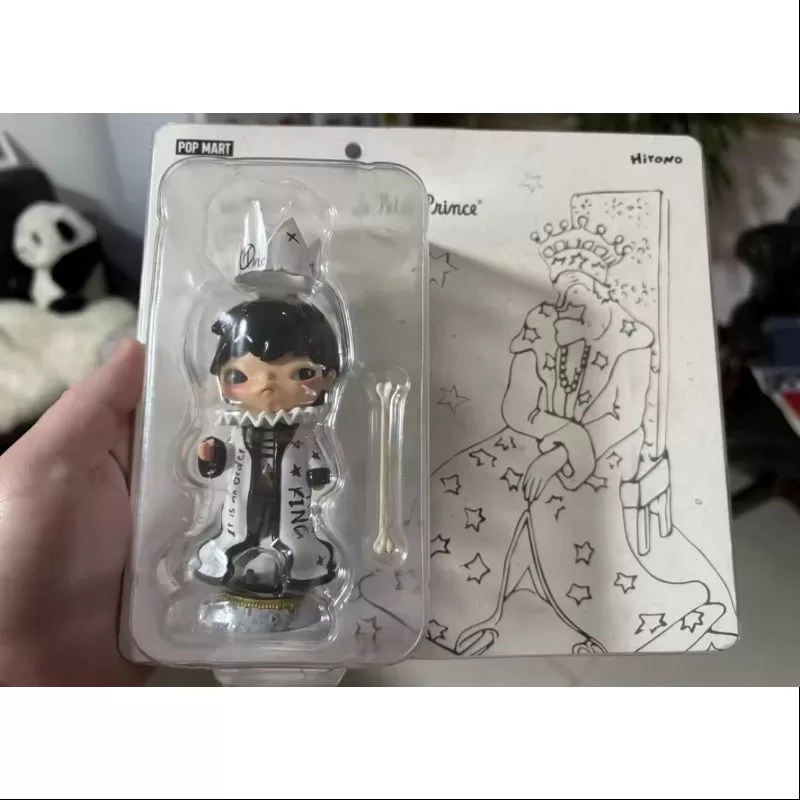 Figura Hirono x Le Petit Prince El Rey 2024 Francia Limitada Figura Hirono x Le Petit Prince El Rey 2024 Francia Limitada
