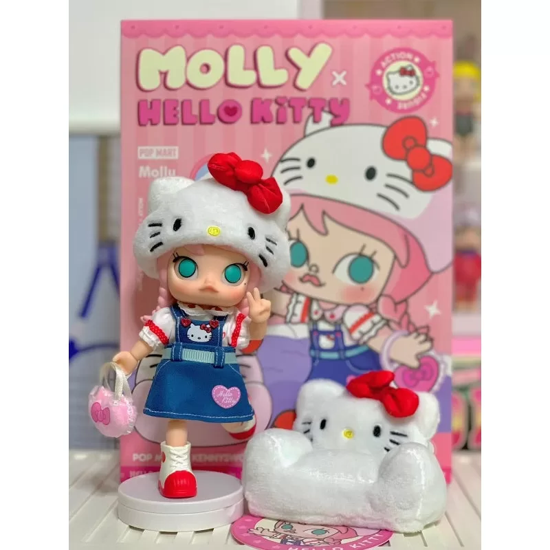 Figura de acción de MOLLY x Hello Kitty Figura de acción de MOLLY x Hello Kitty