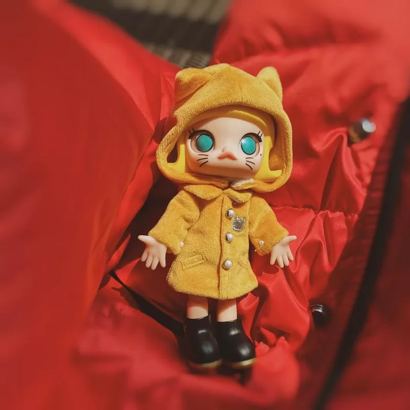 Figura de acción de Molly Yellow Cat Figura de acción de Molly Yellow Cat