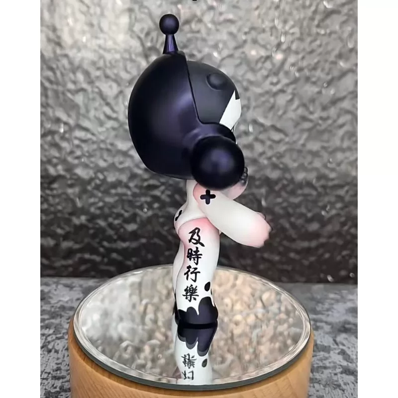 Figura de edición limitada de Skullpanda Baby Evil Girl Figura de edición limitada de Skullpanda Baby Evil Girl