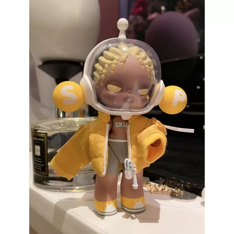 Figura de edición limitada de Skullpanda Baby Yellow Yo Figura de edición limitada de Skullpanda Baby Yellow Yo