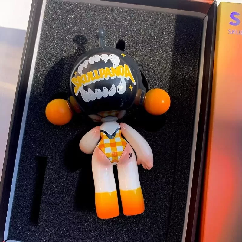 Figura de edición limitada de Skullpanda Monster Sunny Figura de edición limitada de Skullpanda Monster Sunny