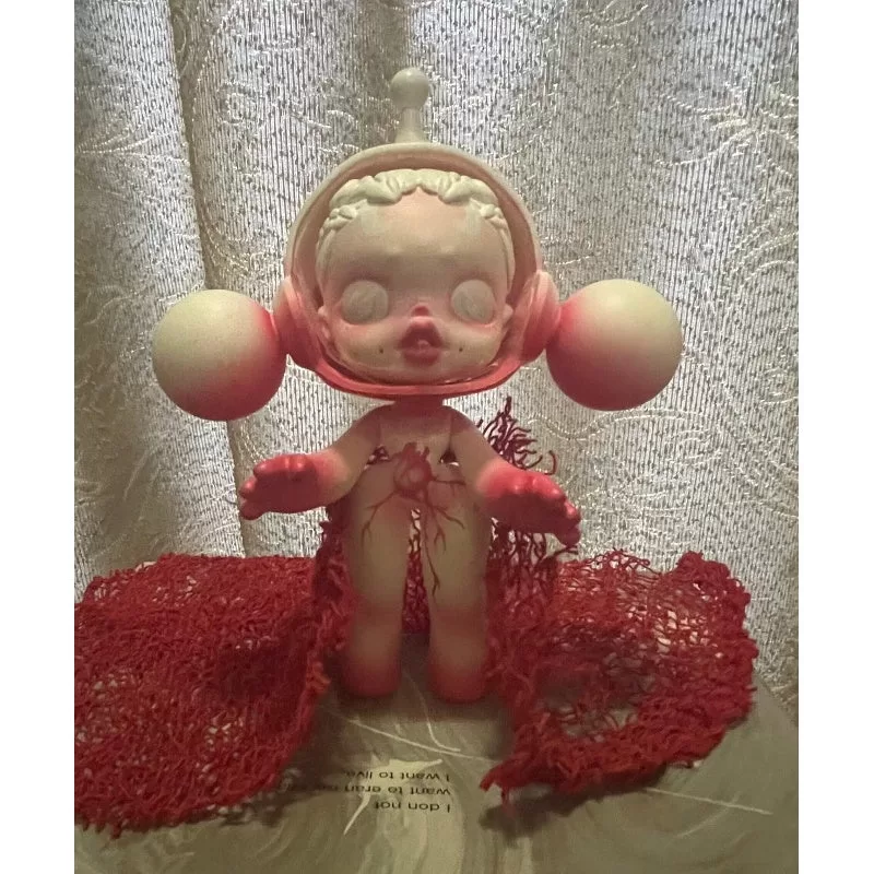 Figura de edición limitada de Skullpanda Red Dream Heart Baby Figura de edición limitada de Skullpanda Red Dream Heart Baby