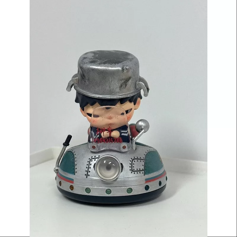Figura de juguete artístico de Hirono, el cazador de ovnis, edición limitada (2024) Figura de juguete artístico de Hirono, el cazador de ovnis, edición limitada (2024)