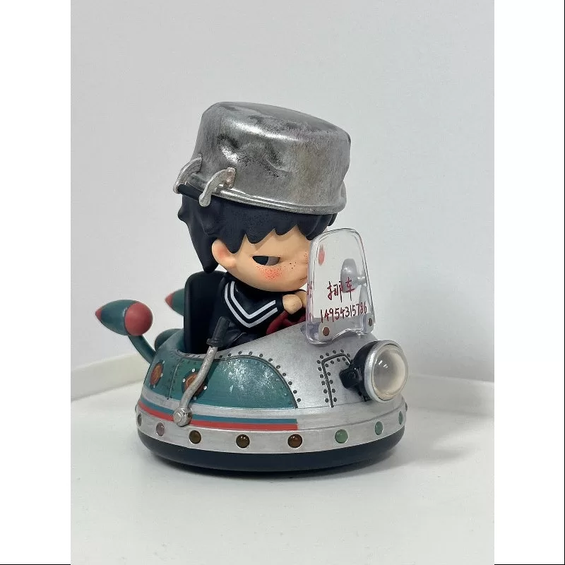 Figura de juguete artístico de Hirono, el cazador de ovnis, edición limitada (2024) Figura de juguete artístico de Hirono, el cazador de ovnis, edición limitada (2024)