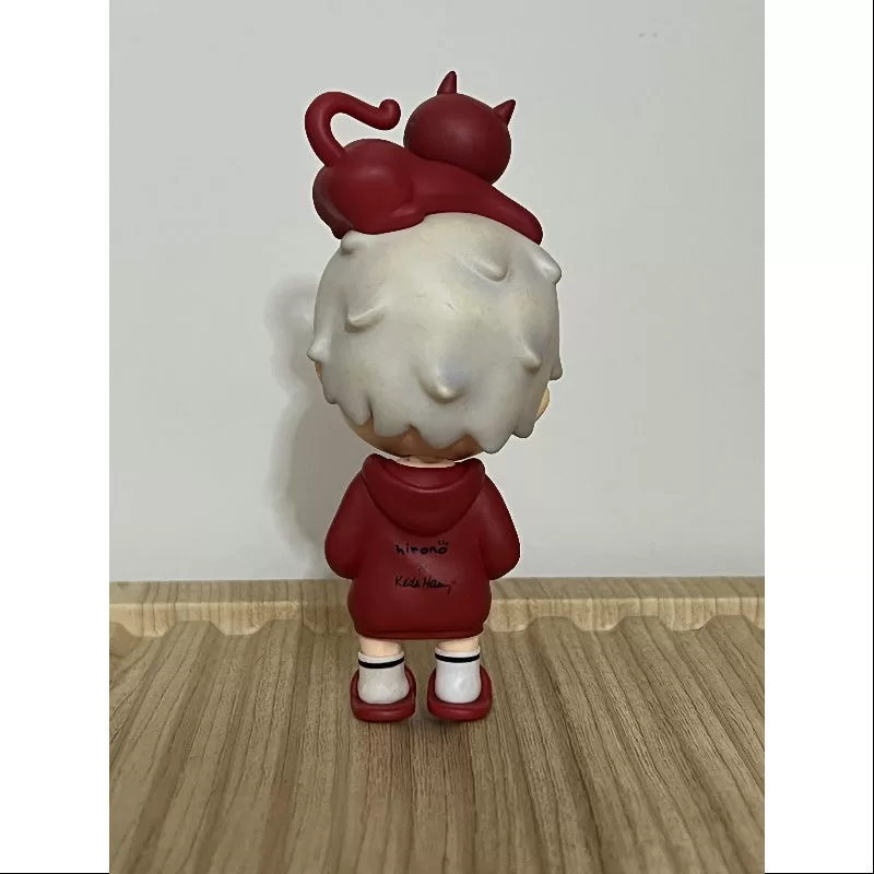 Figura de juguete artístico de Hirono x Keith Haring 2024 LIMITADA Figura de juguete artístico de Hirono x Keith Haring 2024 LIMITADA