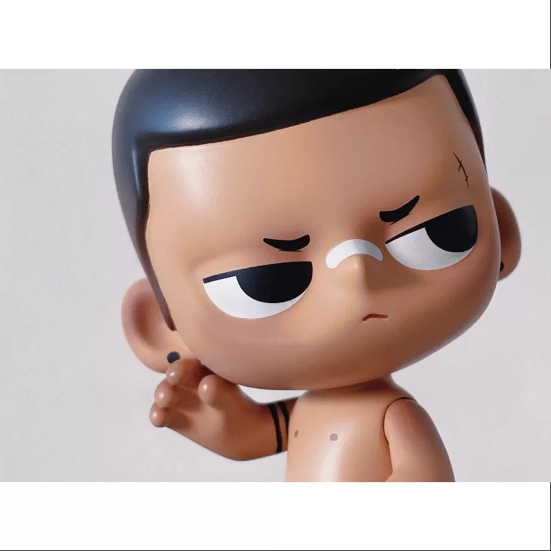 Figura de juguete de arte KUBO Swim Ring negra (edición limitada de 2022) Figura de juguete de arte KUBO Swim Ring negra (edición limitada de 2022)