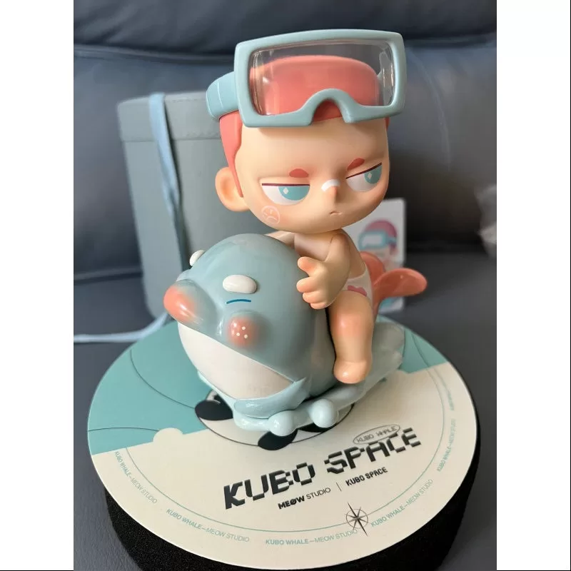 Figura de juguete de arte de ballena KUBO, edición especial, edición limitada de 2022 Figura de juguete de arte de ballena KUBO, edición especial, edición limitada de 2022