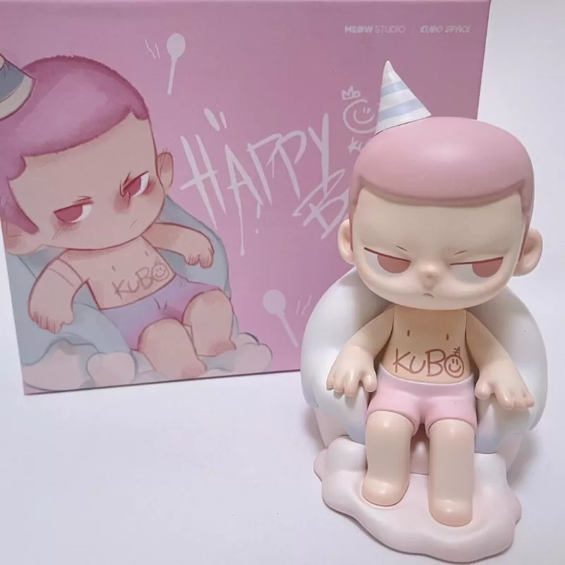 Figura de pastel de cumpleaños de KUBO (2 años), juguete artístico (2023, edición limitada) Figura de pastel de cumpleaños de KUBO (2 años), juguete artístico (2023, edición limitada)