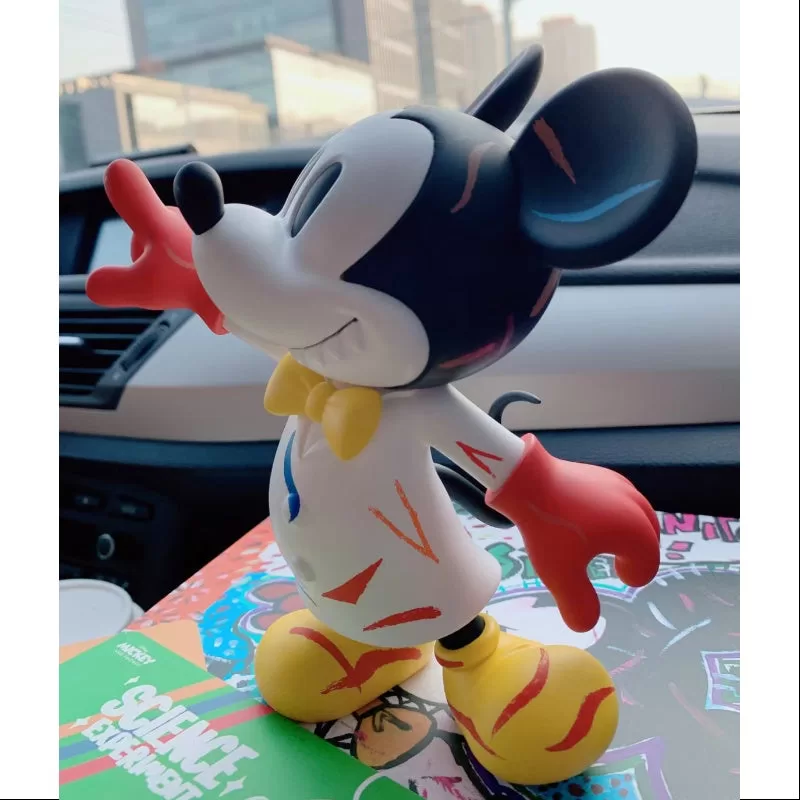 Figura del experimento científico de Labubu The Monsters X Mickey (edición limitada) Figura del experimento científico de Labubu The Monsters X Mickey (edición limitada)