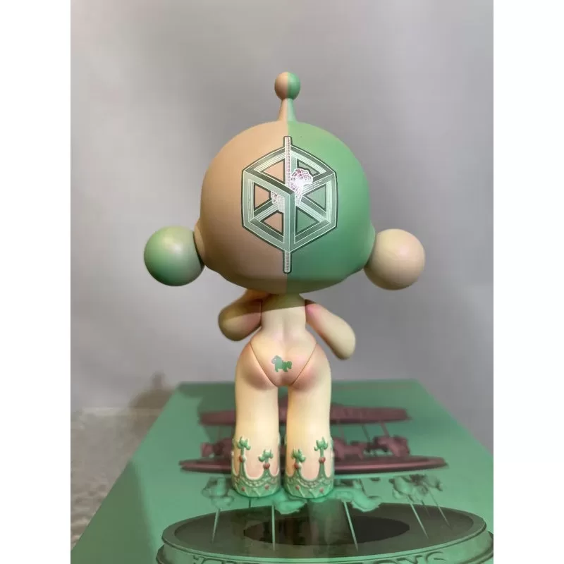 Figura limitada de Skullpanda Playground en Paradox Prism of Maze Figura limitada de Skullpanda Playground en Paradox Prism of Maze