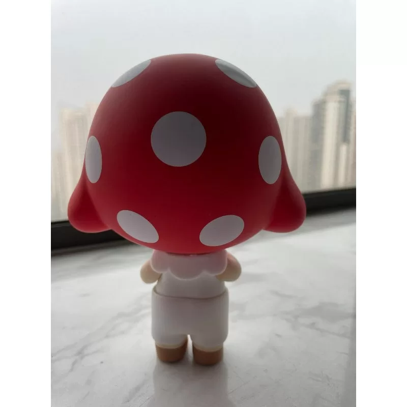 Figura limitada de hongo pequeño DIMOO x Crybaby Figura limitada de hongo pequeño DIMOO x Crybaby