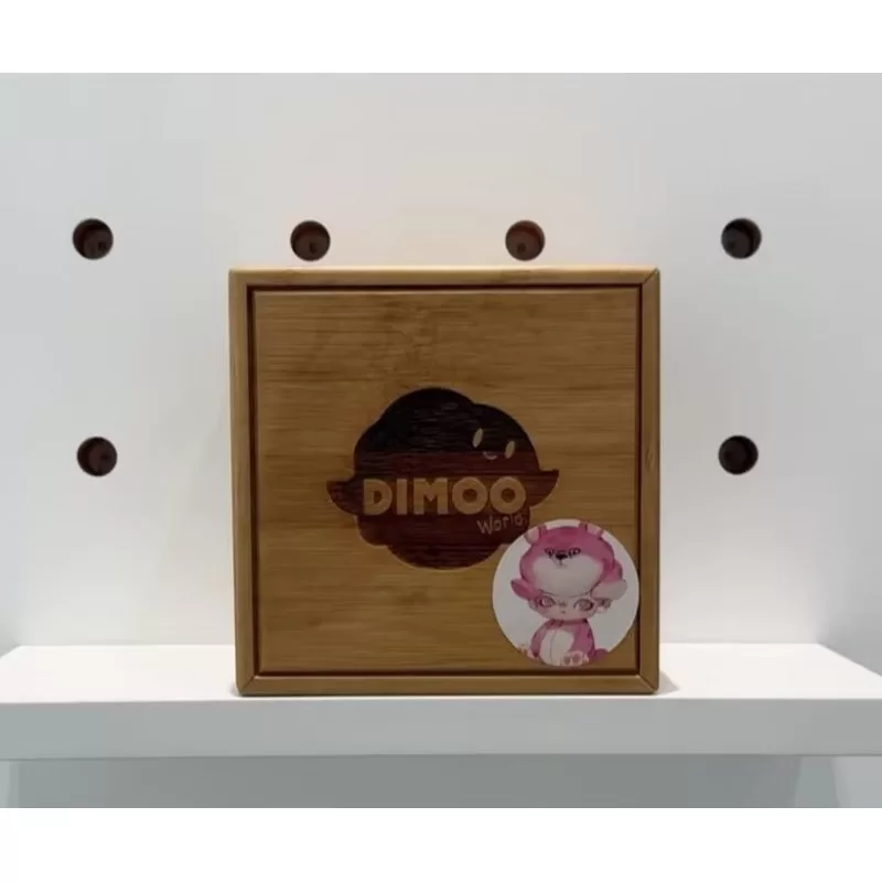 Figura limitada de la Pantera Rosa de DIMOO Figura limitada de la Pantera Rosa de DIMOO