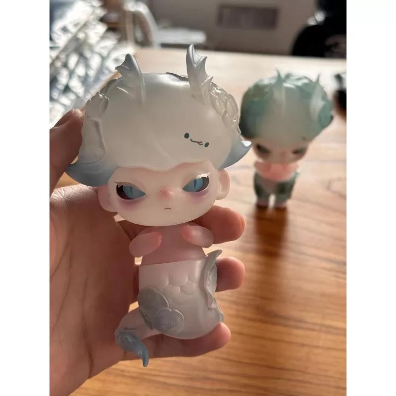 Figura limitada de los gemelos DIMOO Liu y Cui Figura limitada de los gemelos DIMOO Liu y Cui