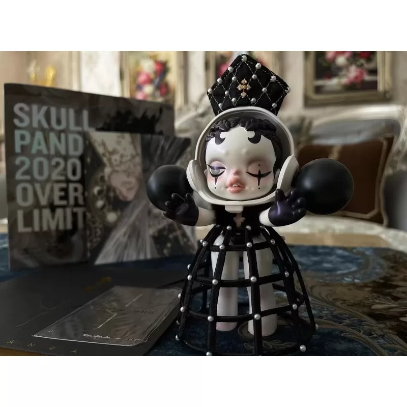 Figura limitada del Papa Negro de Skullpanda Figura limitada del Papa Negro de Skullpanda