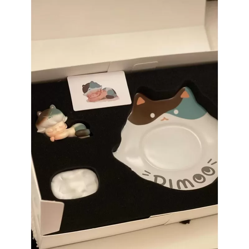 Figura limitada del set de gato acostado de DIMOO