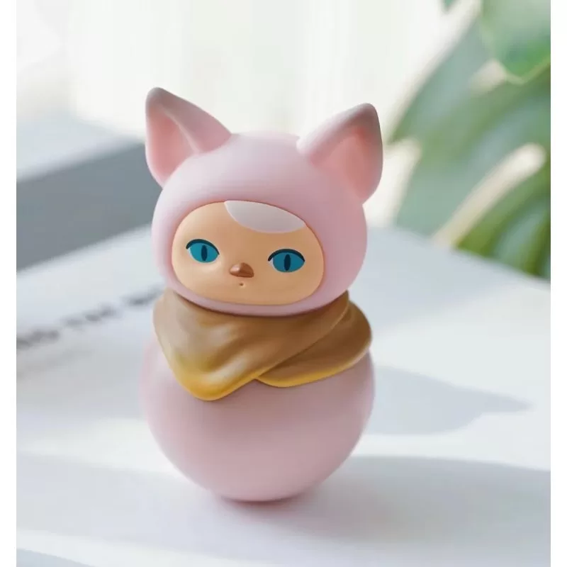 Gatito esfinge enrollable PUCKY