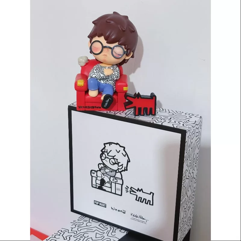 Hirono x Keith Haring Versión grande. Figura de juguete artístico 2024 LIMITADA Hirono x Keith Haring Versión grande. Figura de juguete artístico 2024 LIMITADA