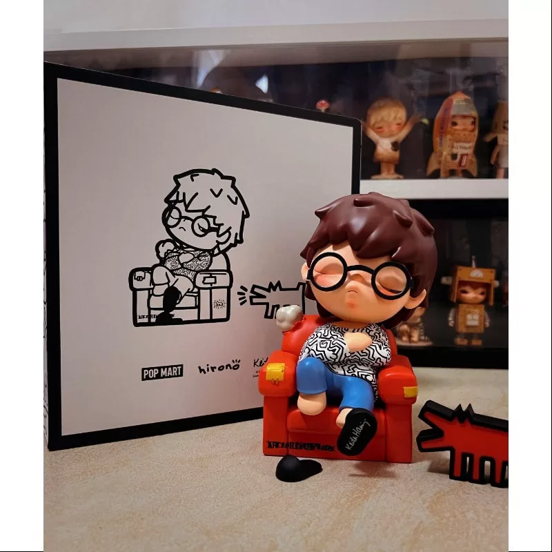 Hirono x Keith Haring Versión grande. Figura de juguete artístico 2024 LIMITADA Hirono x Keith Haring Versión grande. Figura de juguete artístico 2024 LIMITADA