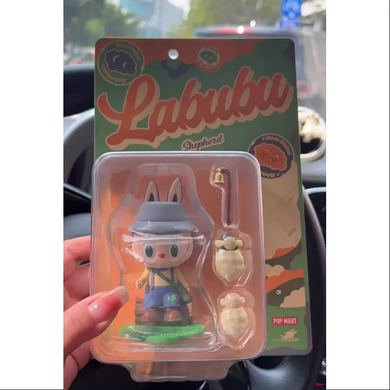 Labubu LOS MONSTRUOS Figura de Pastor LIMITADA Labubu LOS MONSTRUOS Figura de Pastor LIMITADA