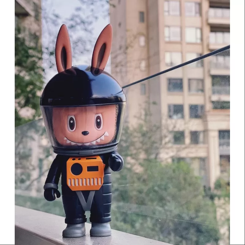 Labubu Los Monstruos Labubu Astronauta Negro 2019 LIMITADO