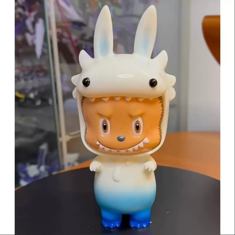 Labubu Los Monstruos Labubu Byron Monte Fuji 2019 Tokio LIMITADO Labubu Los Monstruos Labubu Byron Monte Fuji 2019 Tokio LIMITADO