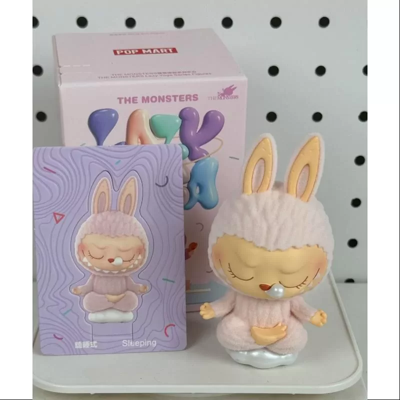 Labubu Los Monstruos Serie de Yoga Perezoso Durmiendo