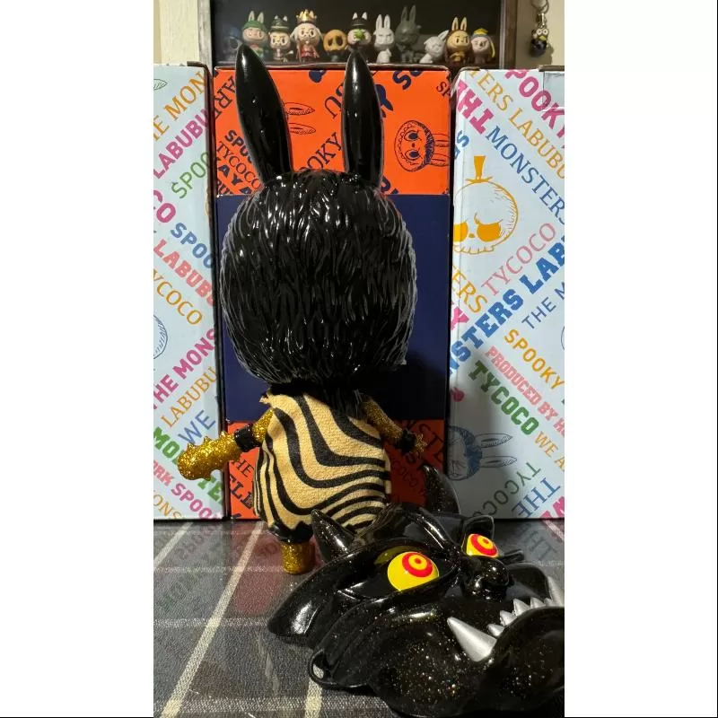Labubu The Monsters X Oni Ninja Black Golden LIMITADO Labubu The Monsters X Oni Ninja Black Golden LIMITADO