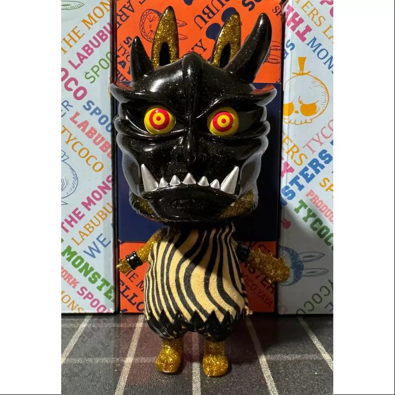 Labubu The Monsters X Oni Ninja Black Golden LIMITADO