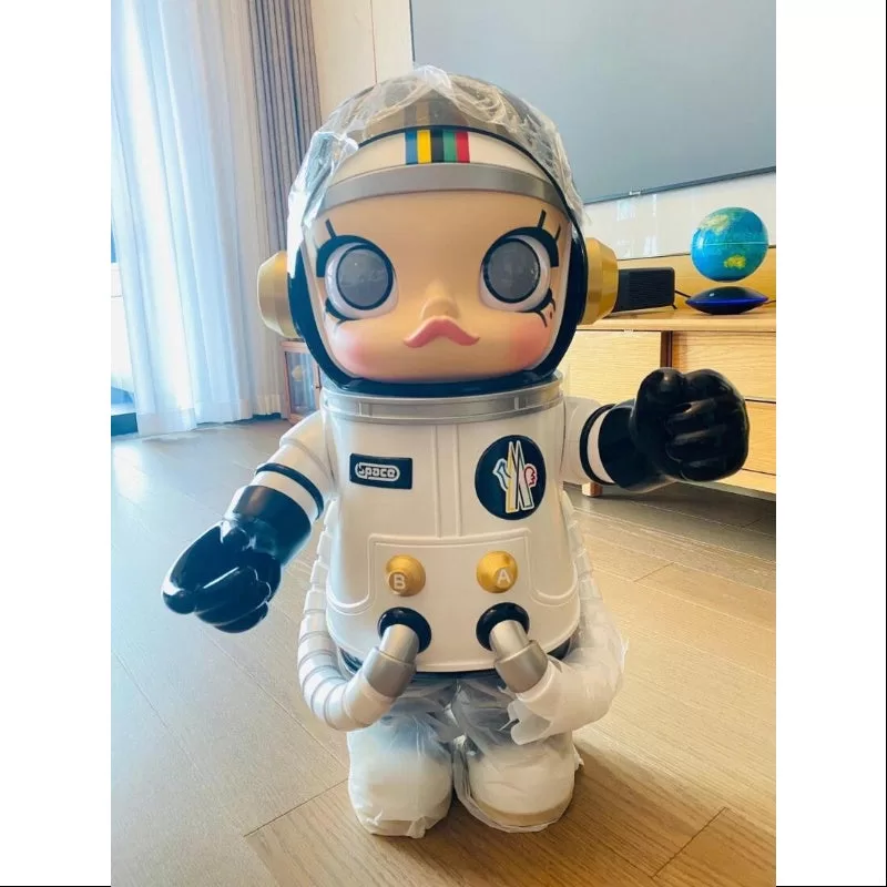 MEGA SPACE MOLLY 1000% MONCLER 2022 LIMITADA MEGA SPACE MOLLY 1000% MONCLER 2022 LIMITADA