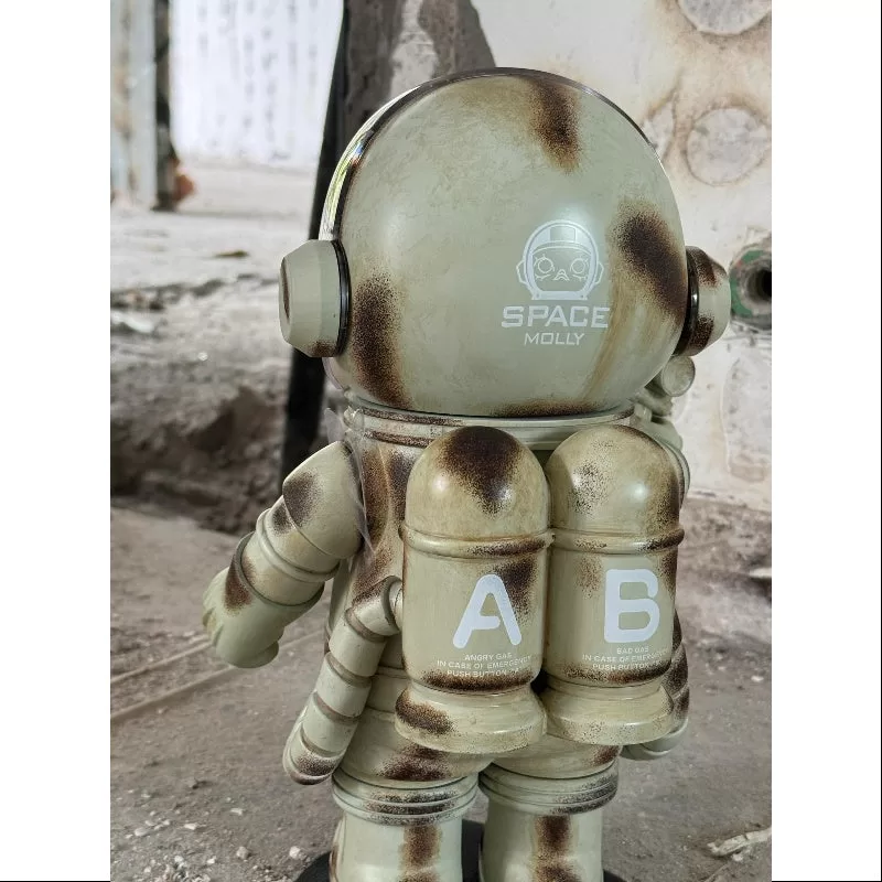 MEGA SPACE MOLLY 400% Astro 2024 LIMITADO MEGA SPACE MOLLY 400% Astro 2024 LIMITADO