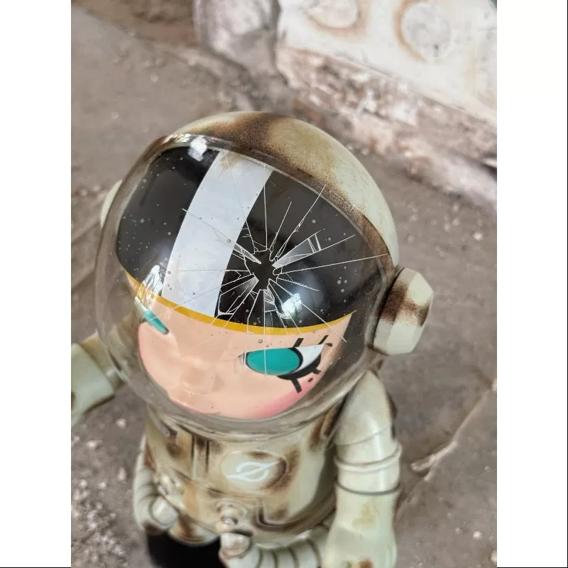 MEGA SPACE MOLLY 400% Astro 2024 LIMITADO MEGA SPACE MOLLY 400% Astro 2024 LIMITADO