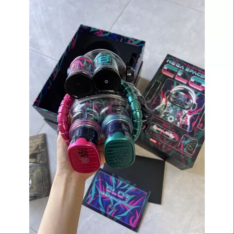 MEGA SPACE MOLLY 400% CLOT Magenta Alienegra 2024 Limitada MEGA SPACE MOLLY 400% CLOT Magenta Alienegra 2024 Limitada