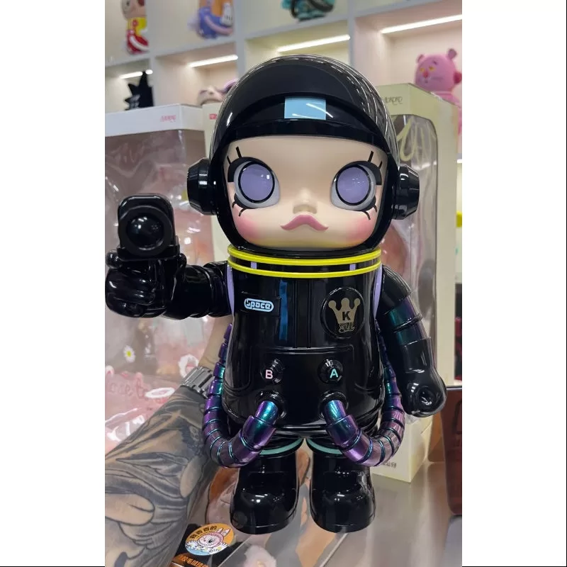 MEGA SPACE MOLLY 400% Erebus 2025 Edición Limitada
