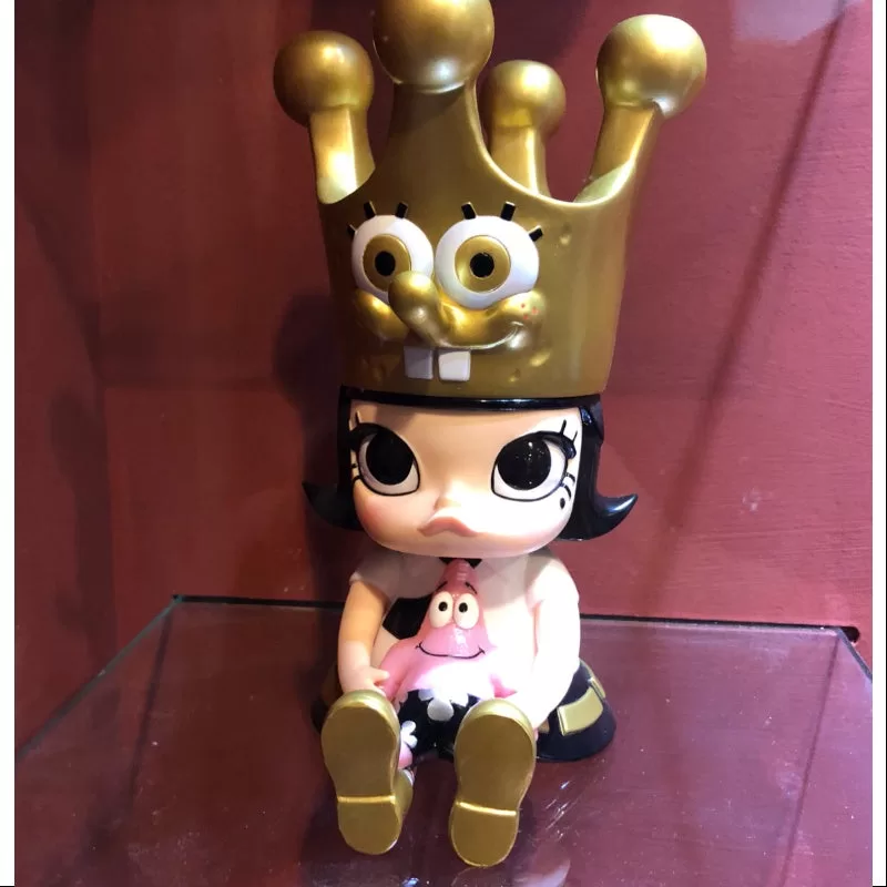 MOLLY Bebé Molly X Bob Esponja Dorado 2021 Edición Limitada MOLLY Bebé Molly X Bob Esponja Dorado 2021 Edición Limitada
