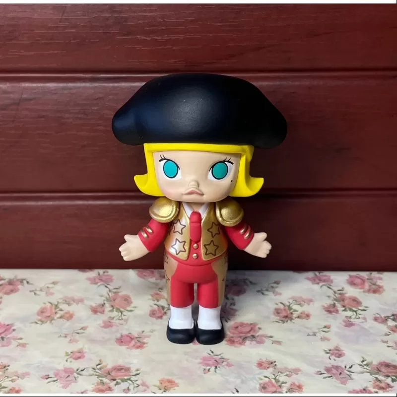MOLLY Encontrando la Oreja Grande Serie Matador