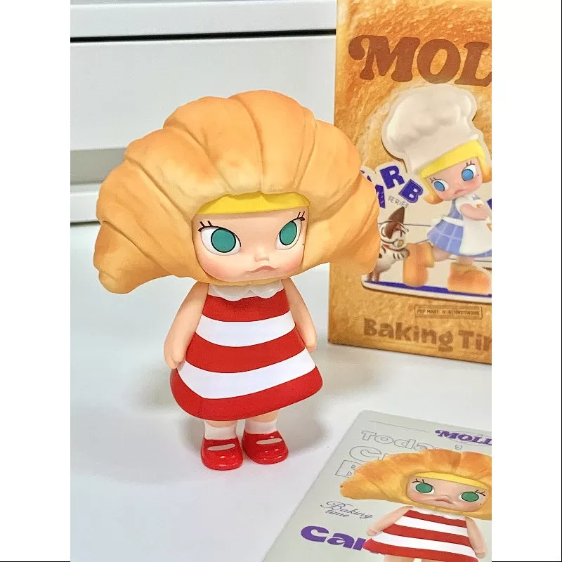 Pasamontañas de croissant de la serie “MOLLY Carb Lover Baking Time”