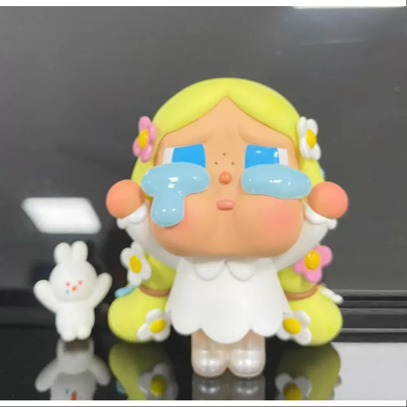 Serie Crybaby Llorando en el Bosque Secreto LA RUBIA SACRIFICIAL VER.(1/72) Serie Crybaby Llorando en el Bosque Secreto LA RUBIA SACRIFICIAL VER.(1/72)