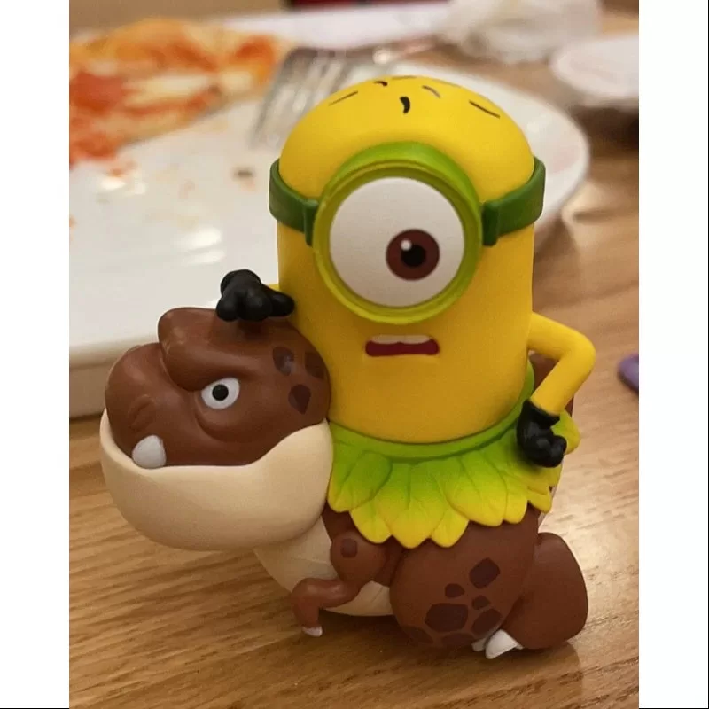 Serie Minions Rides Dinosaur Carl