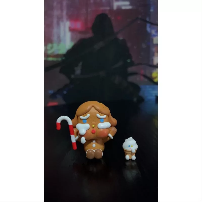 Serie Navidad solitaria de Crybaby Un pan de jengibre solitario Serie Navidad solitaria de Crybaby Un pan de jengibre solitario