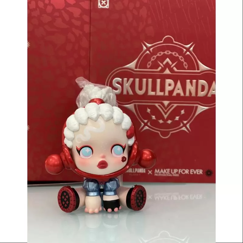 Skullpanda X MAKE UP FOR EVER Palace Queen Edición limitada Skullpanda X MAKE UP FOR EVER Palace Queen Edición limitada